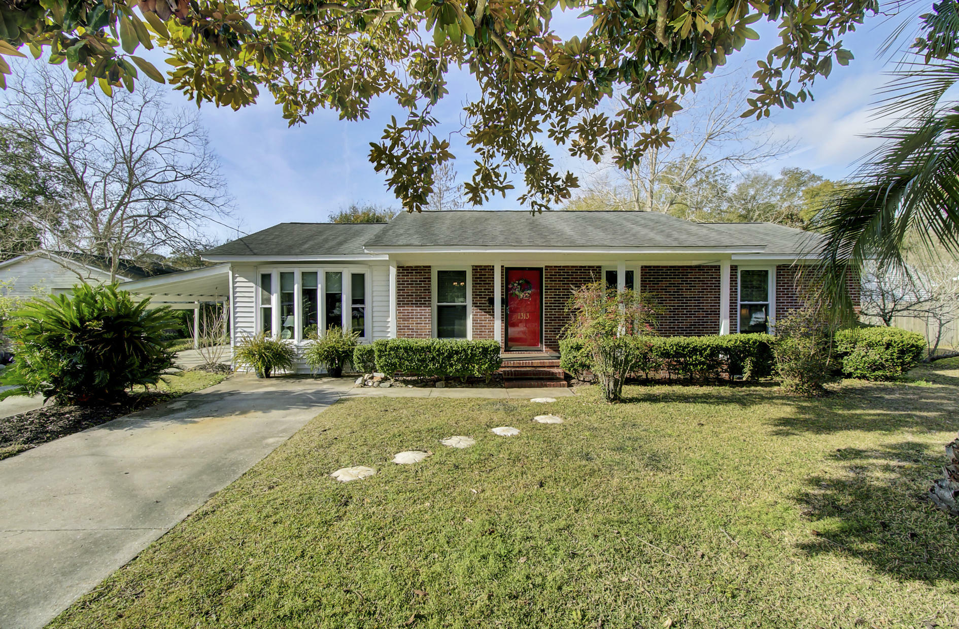 Property Photo: 1313 Lonnie Circle SC 29464