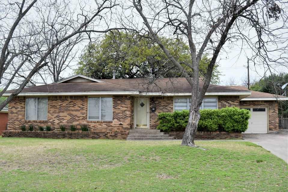 Property Photo:  2018 Hermanson Drive  TX 76710 