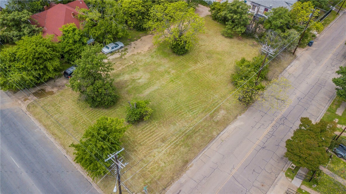 Property Photo:  2504 N 15A Street  TX 76708 