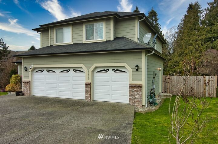 Property Photo:  28418 Nordic Way  WA 98292 