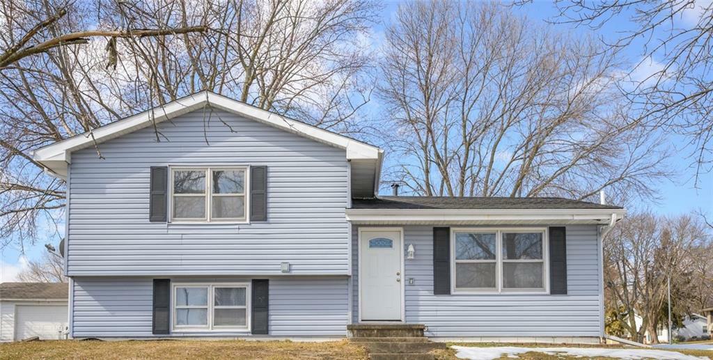 Property Photo:  12 Constitution Boulevard  IA 50327 