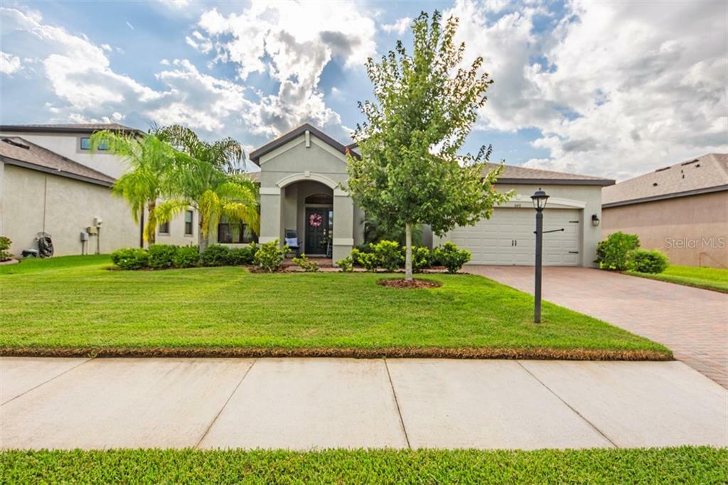 Property Photo:  848 129th Street NE  FL 34212 