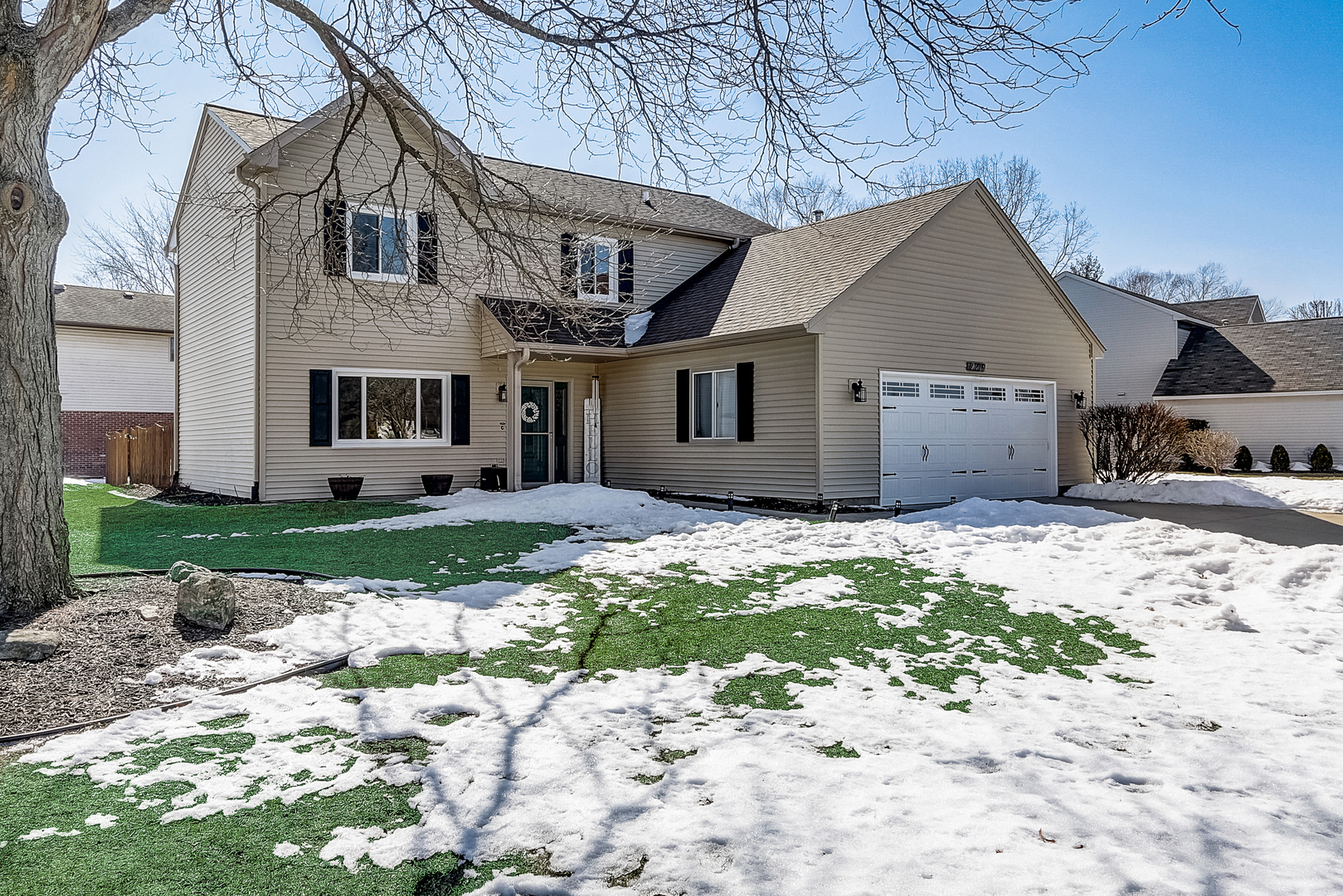 Property Photo:  2219 Warwick Lane  IL 60193 