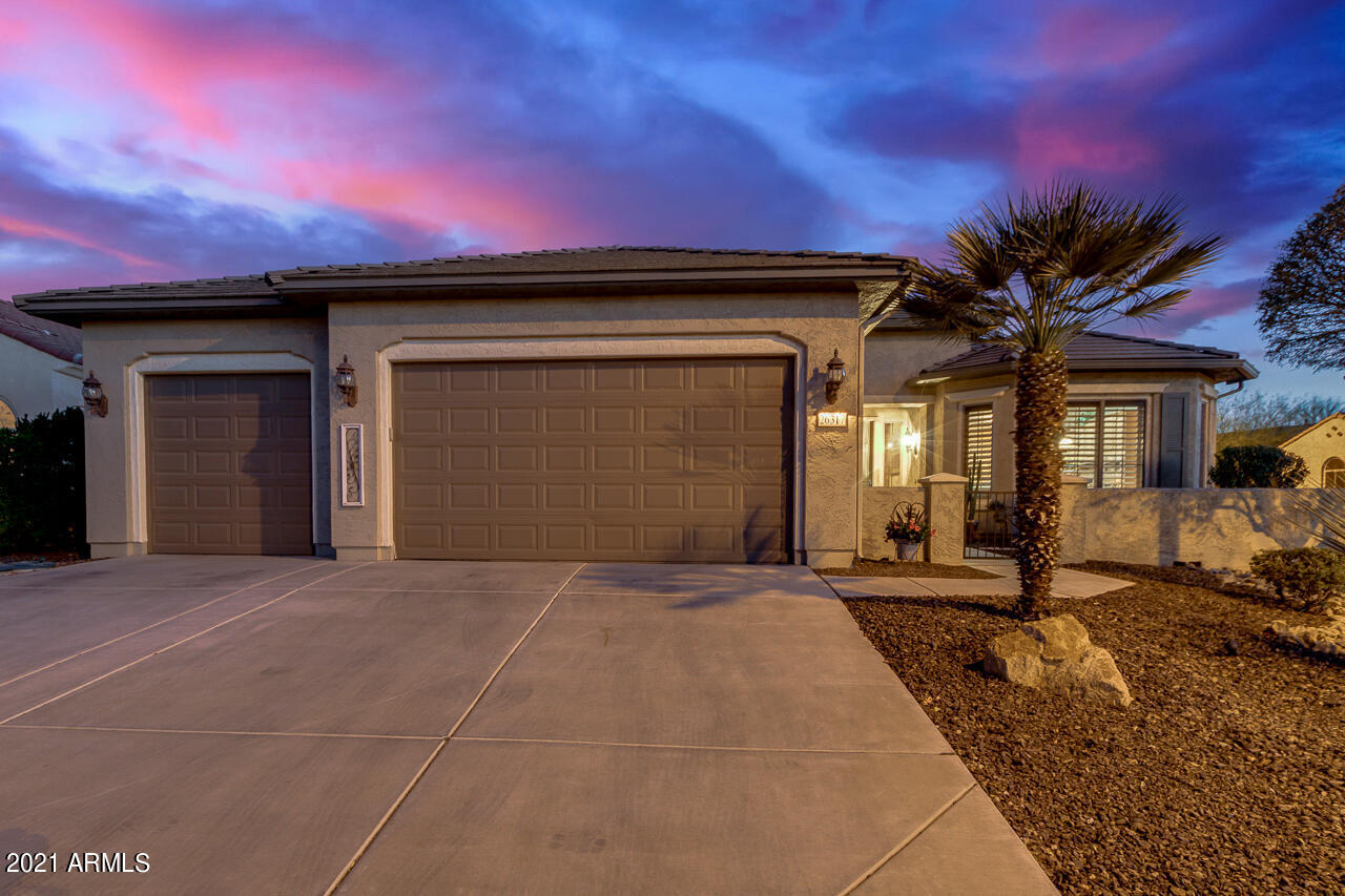 Property Photo: 26317 W Sierra Pinta Drive AZ 85396