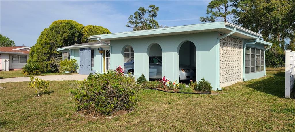 Property Photo:  5602 Espanola Avenue  FL 34287 