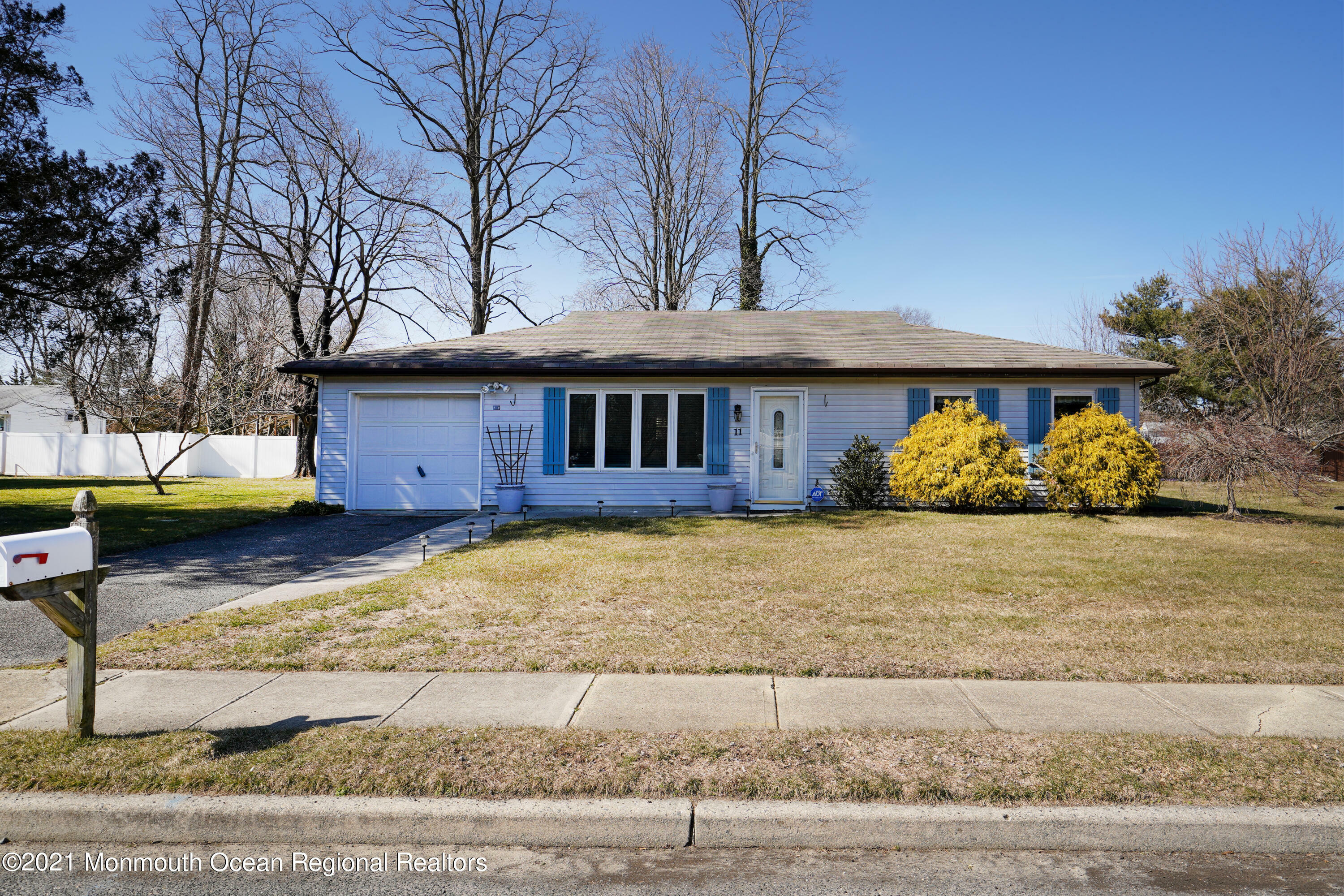 Property Photo:  11 Brookside Road  NJ 07753 