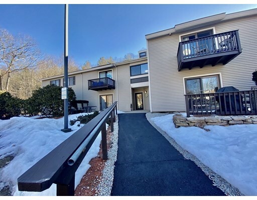 Property Photo: 17 Thayer Pond Dr 4 MA 01537
