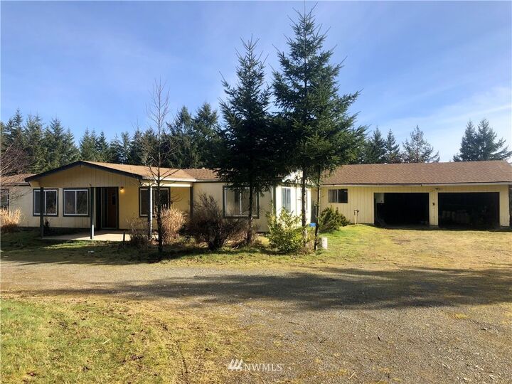Property Photo: 4667 Julian Road SW WA 98367
