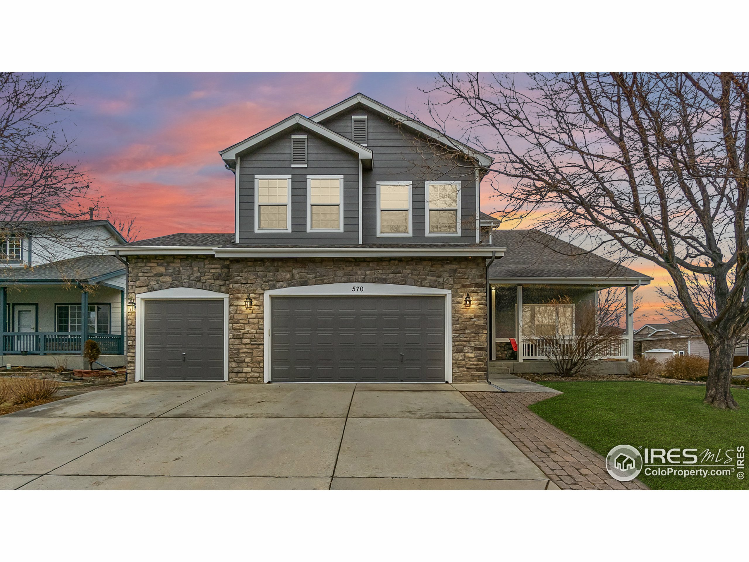 Property Photo: 570 Abbey Dr CO 80504