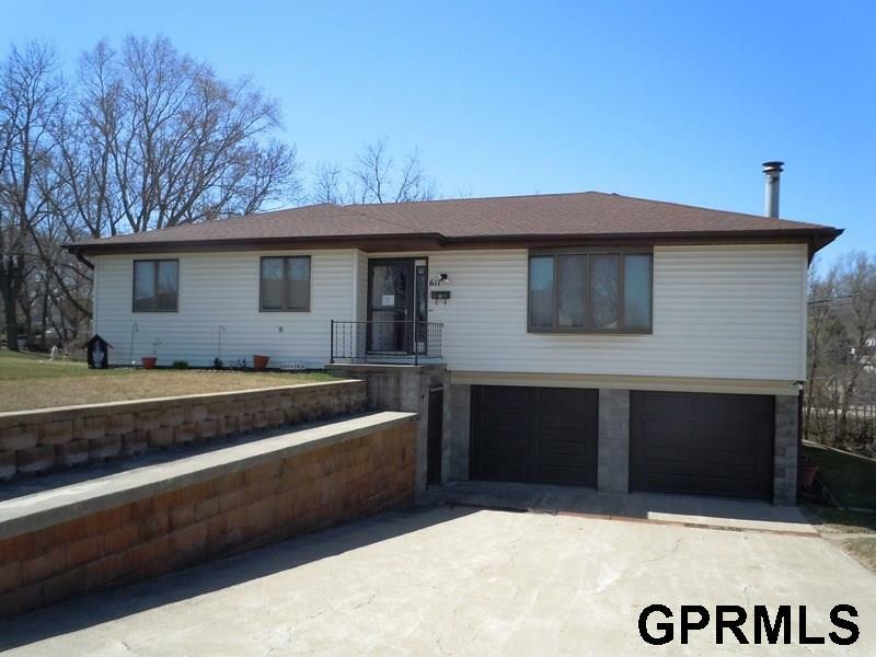 Property Photo: 611 N 3rd IA 51546