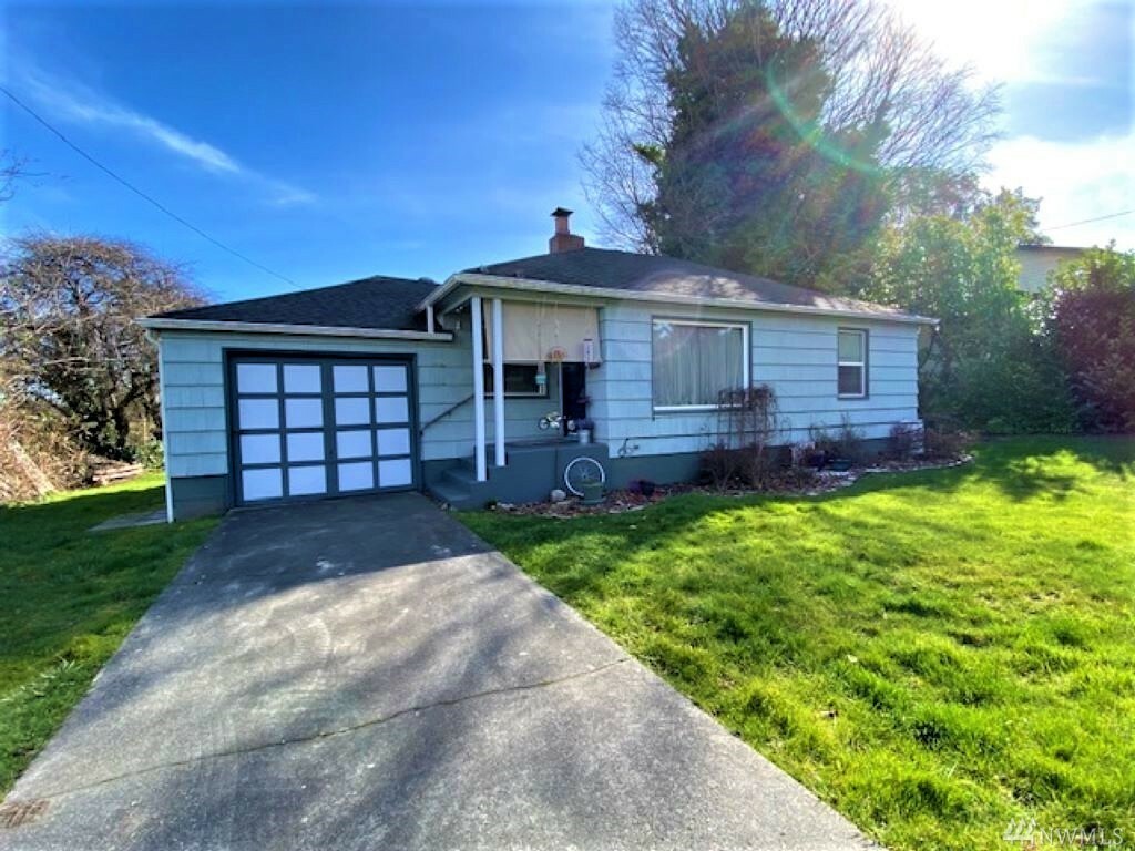 Property Photo:  290 Price St  WA 98250 