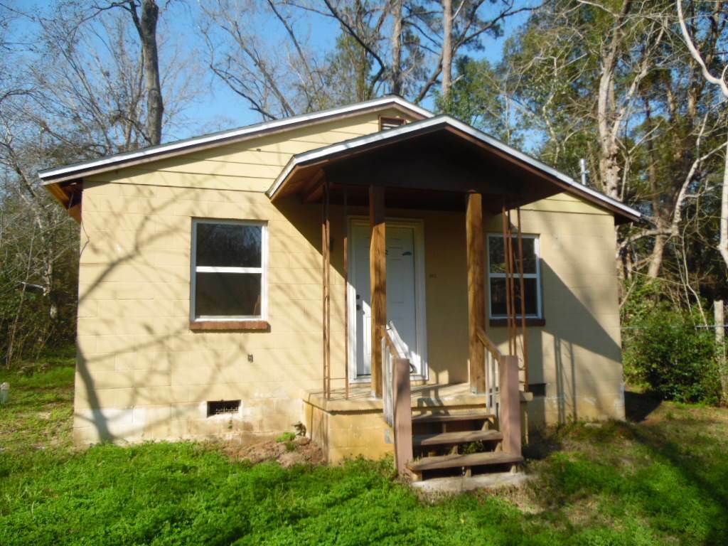 512 Wallis Street  Tallahassee FL 32301 photo