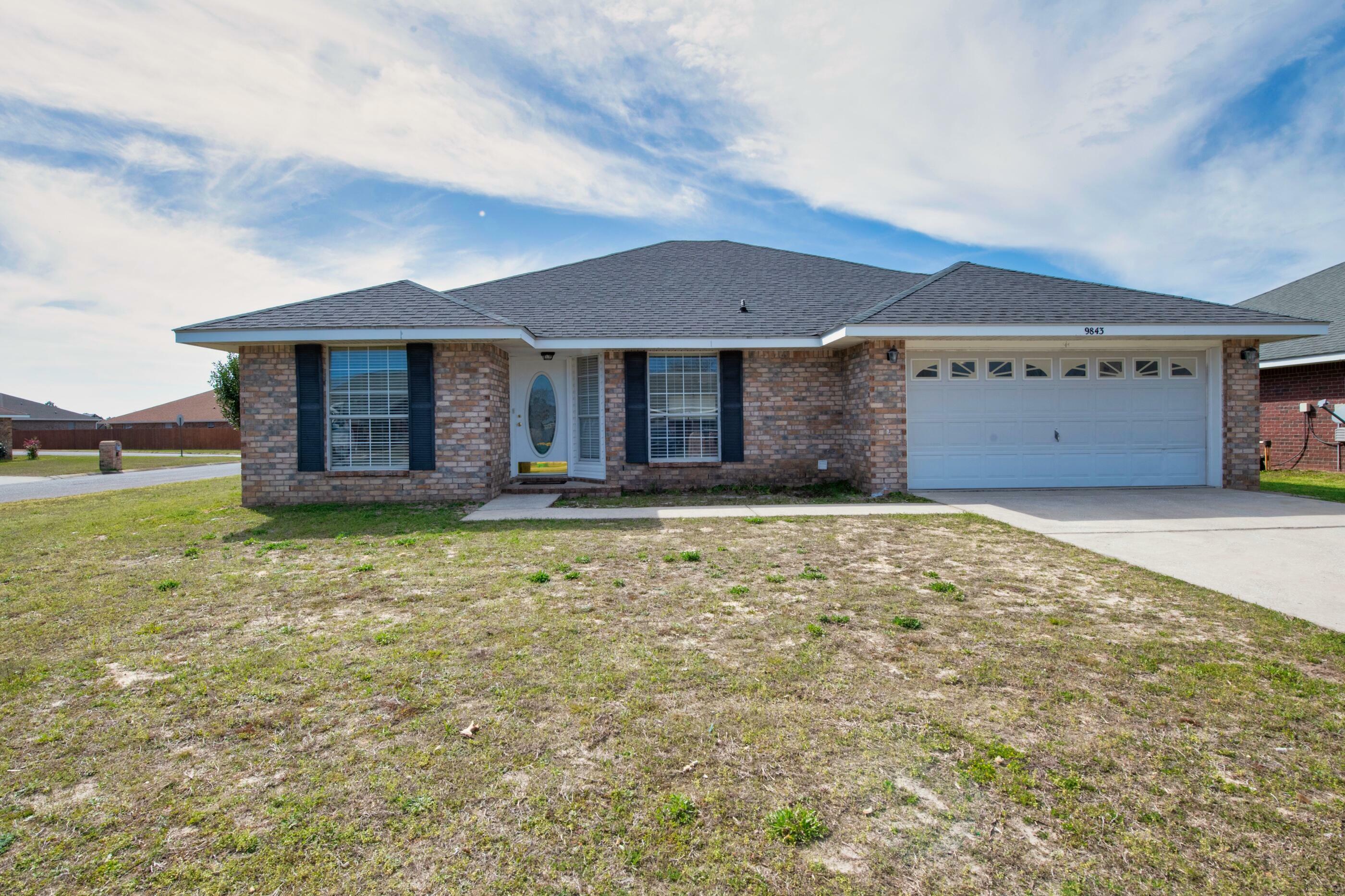 Property Photo:  9843 Parker Lake Circle  FL 32566 