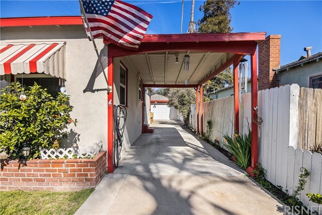 Property Photo: 2418 Glencoe Avenue CA 90291