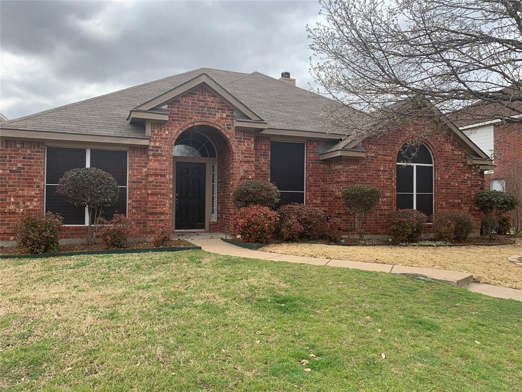 Property Photo: 712 Yellowstone Drive TX 75002