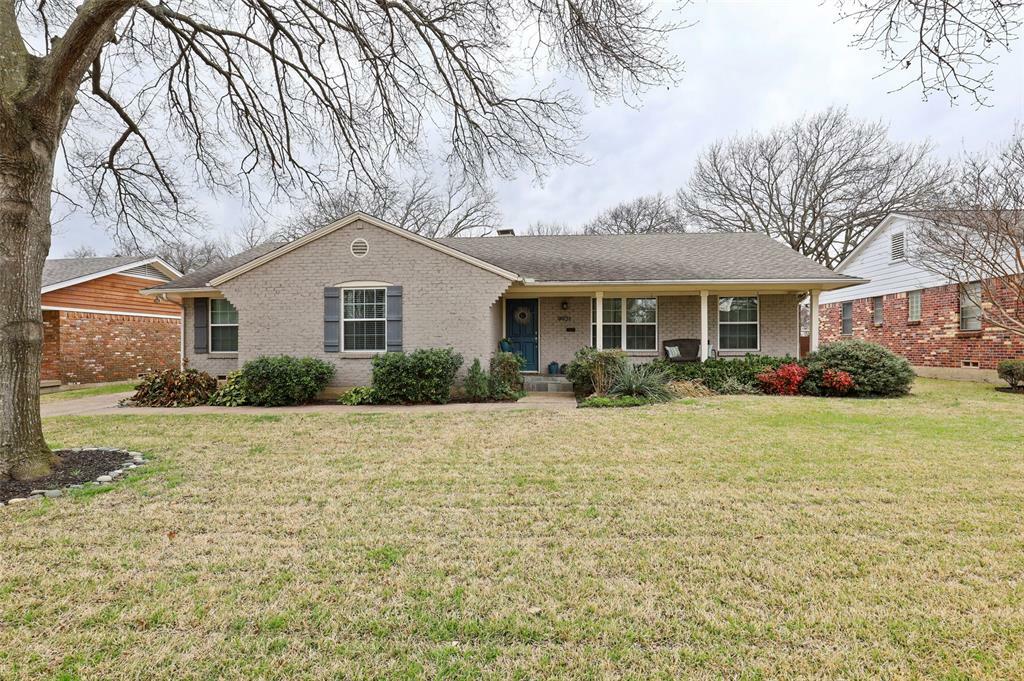 Property Photo:  9931 Chippendale Drive  TX 75238 