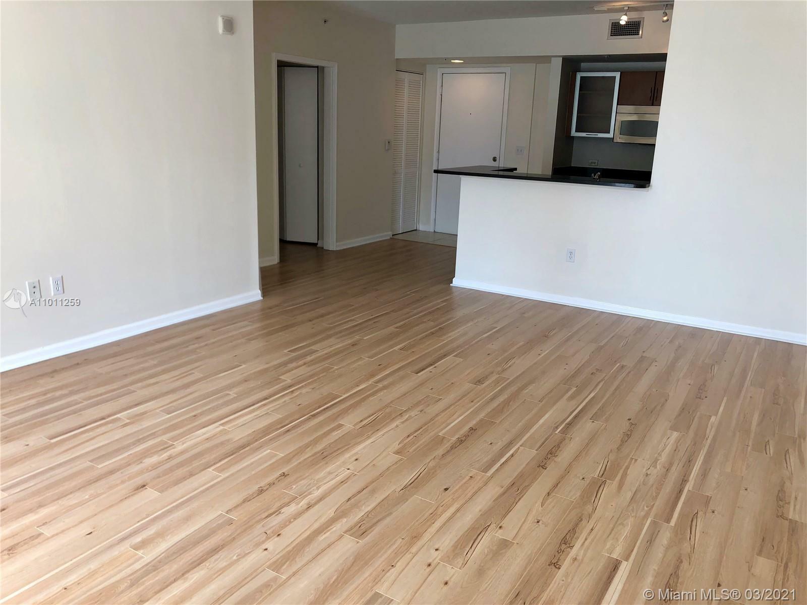 Property Photo: 18800 NE 29th Ave 730 FL 33180
