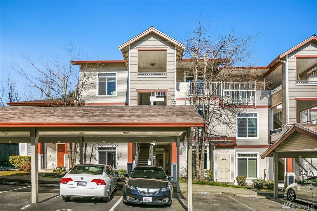 Property Photo:  14816 W 29th Ave B102  WA 98087 