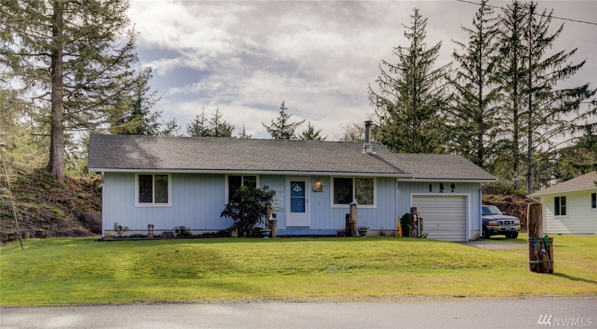 Property Photo:  899 Catala Ave SE  WA 98569 