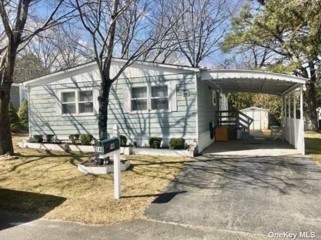 525-140 Riverleigh  Riverhead NY 11901 photo