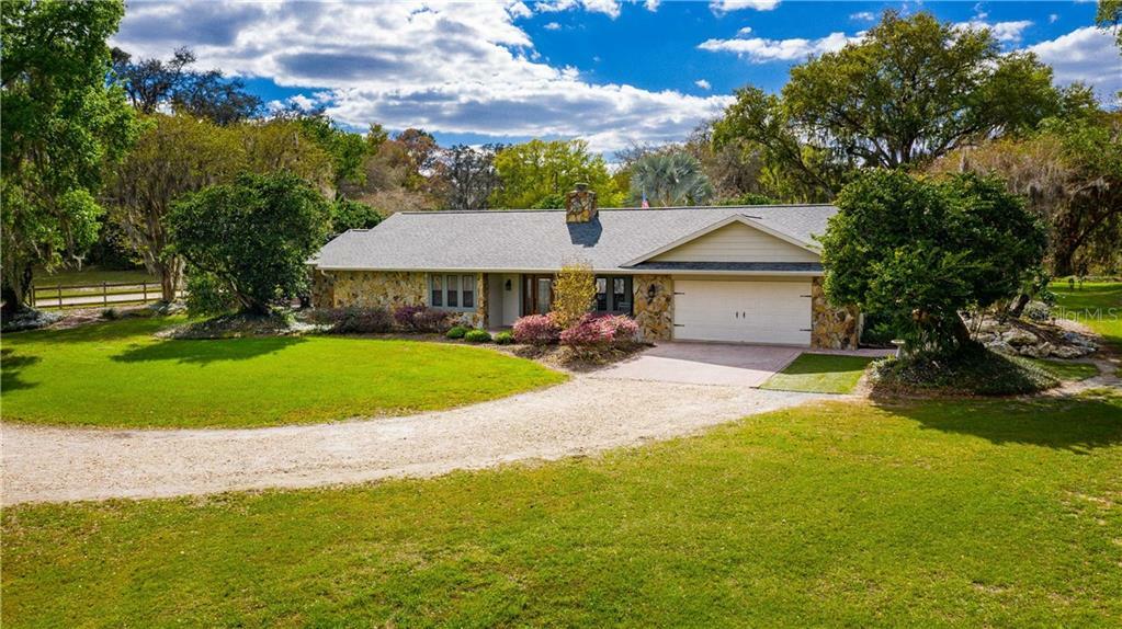 Property Photo:  30403 Sunset Lane  FL 33545 