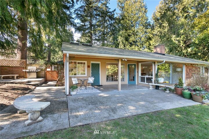 Property Photo: 16010 37th Avenue NE WA 98155