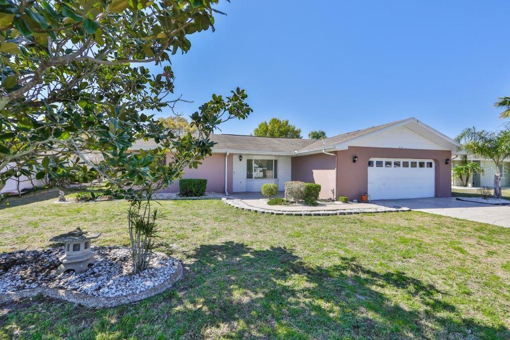 Property Photo:  614 Allegheny Drive  FL 33573 