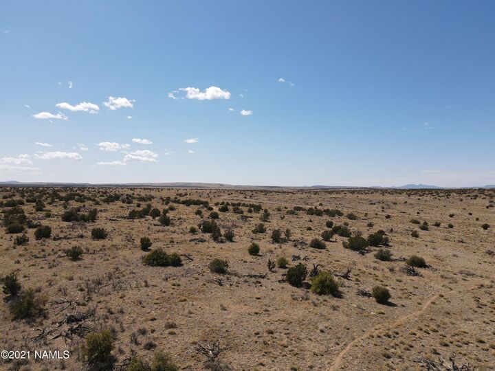 Property Photo:  10424 W Line Cook Trail  AZ 86046 