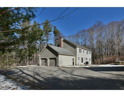 Property Photo:  92 Sutton Rd  MA 01570 