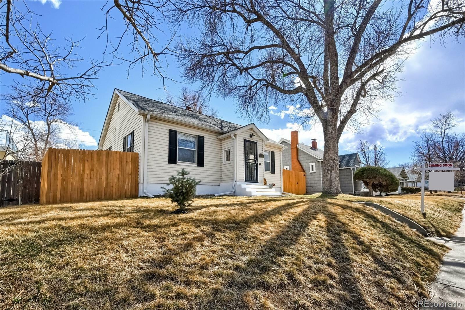 Property Photo:  3760 S Cherokee Street  CO 80110 