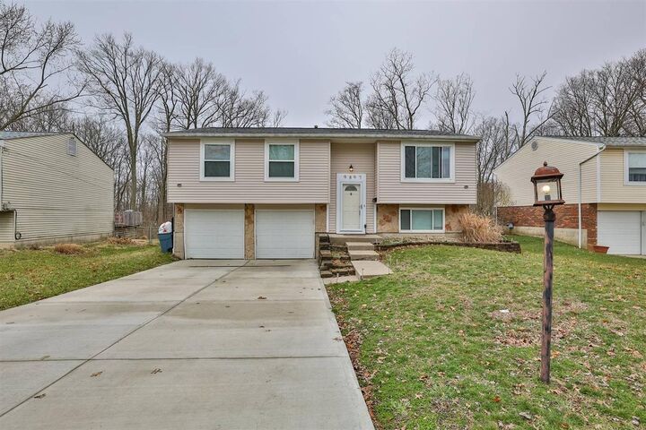 9897 Loralinda Dr  Colerain Twp OH 45251 photo