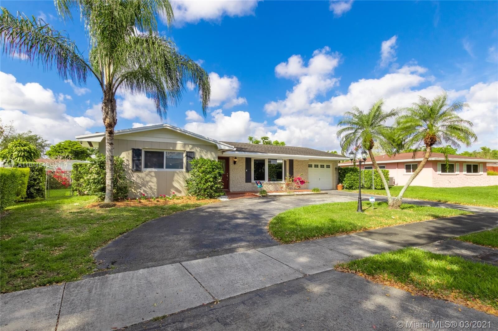 Property Photo: 7740 SW 146th Rd FL 33183
