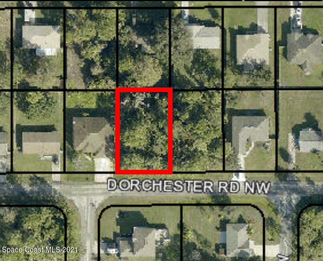 Property Photo: 1113 Dorchester Road NW FL 32907