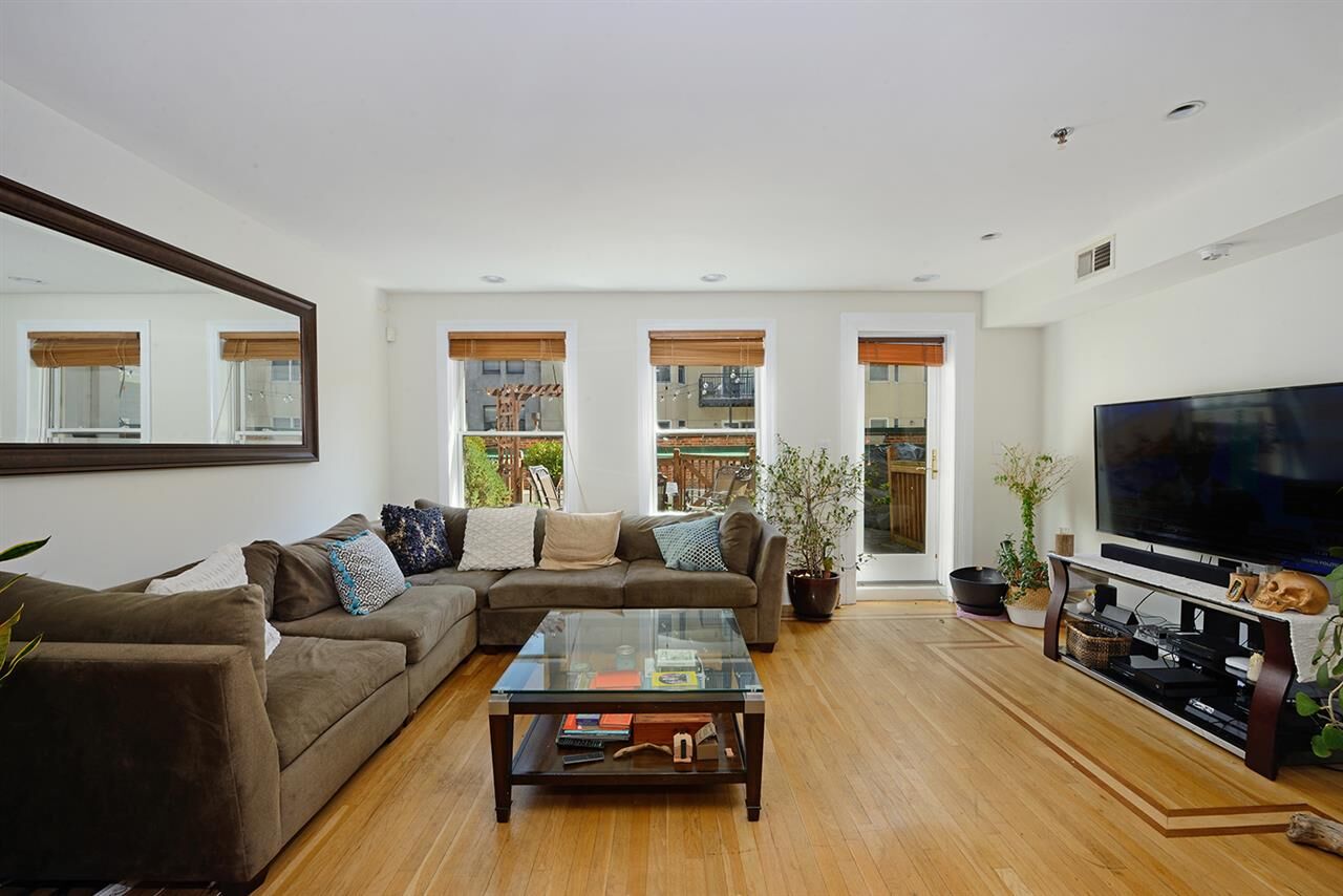 Property Photo:  109 Grand St 202  NJ 07030 