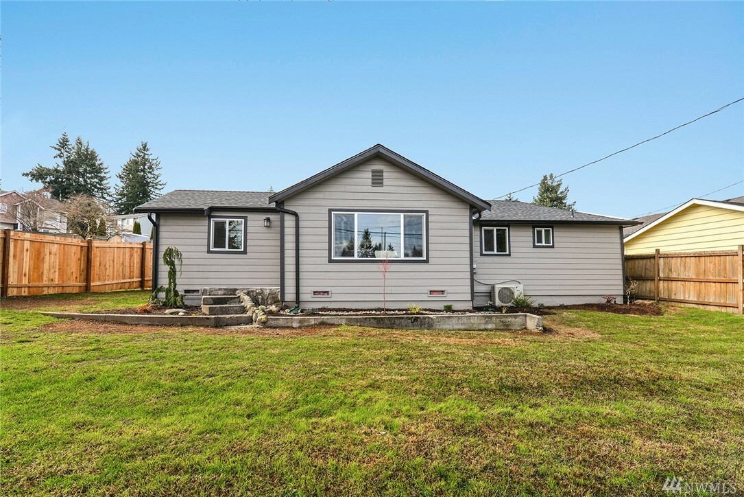 Property Photo:  7722 E Casino Rd  WA 98203 