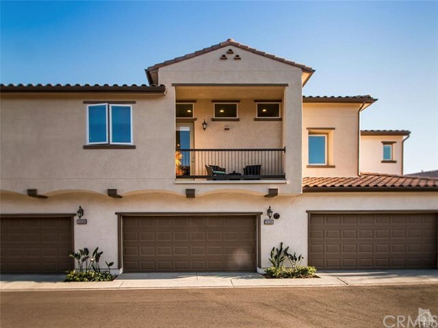 Property Photo:  20338 Paseo Los Arcos  CA 91326 