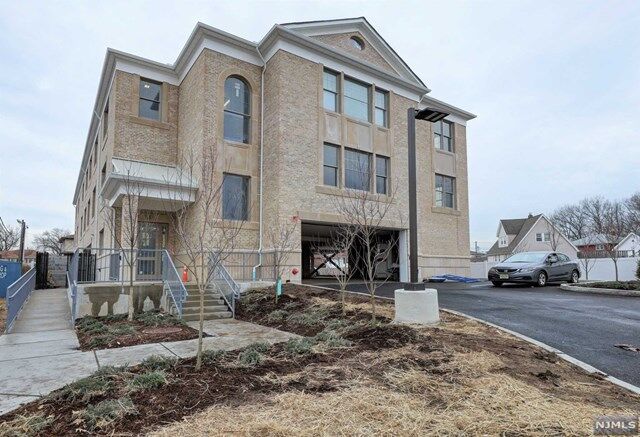 Property Photo:  325 Main Street 3F  NJ 07643 