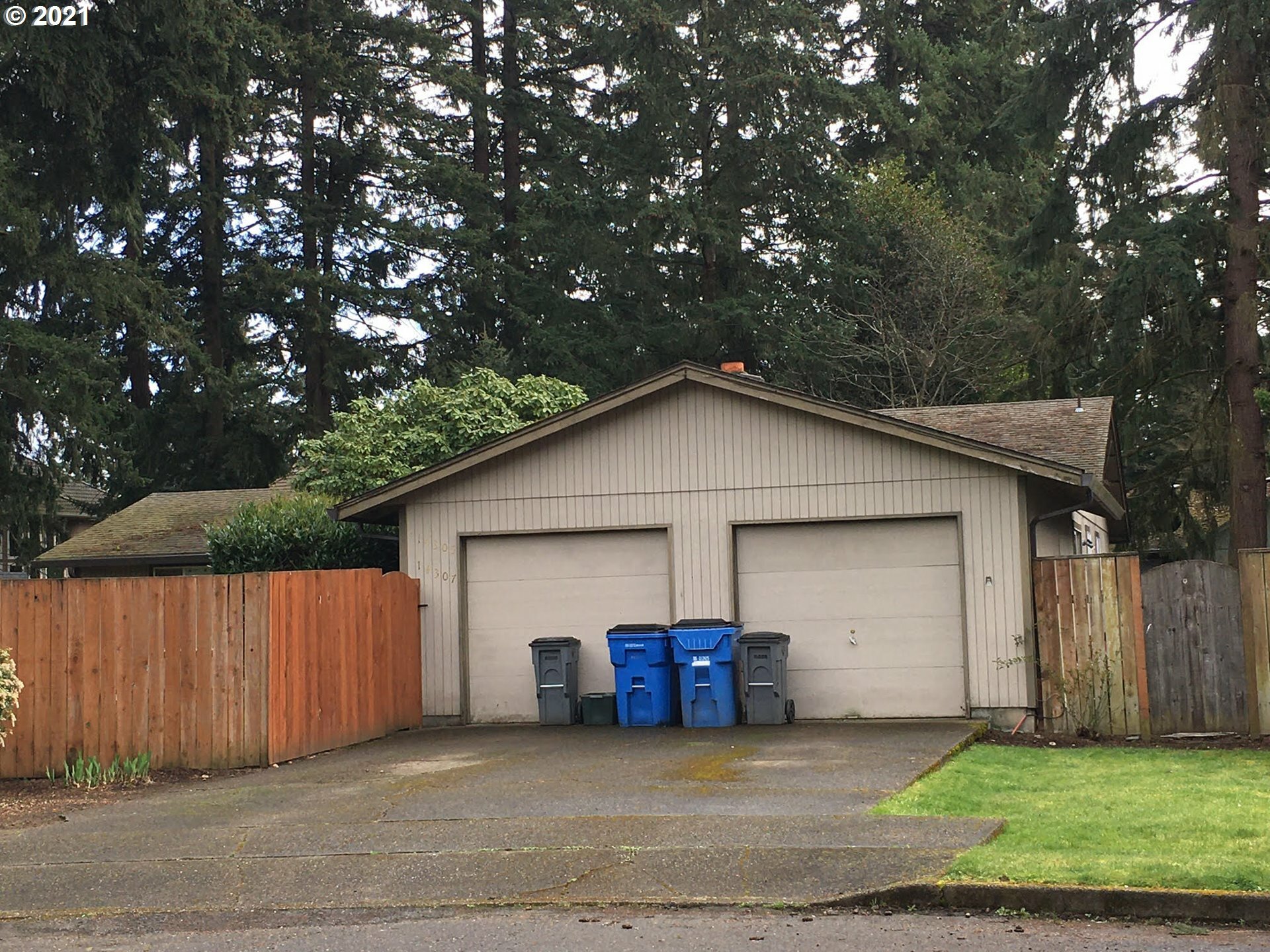 Property Photo:  14305 NE 15th Cir  WA 98684 