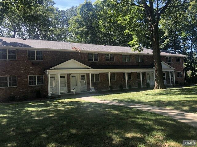 Property Photo: 1102 Washington Drive NJ 07446
