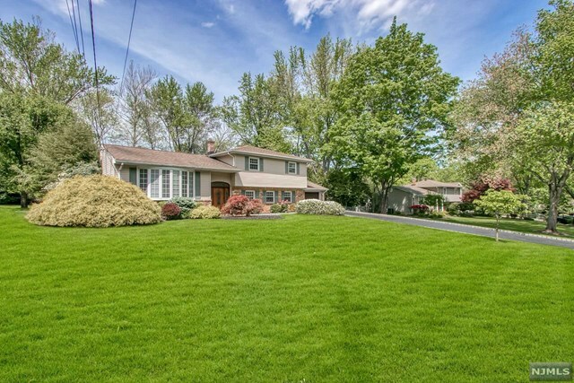 Property Photo: 12 Arcadia Way NJ 07642