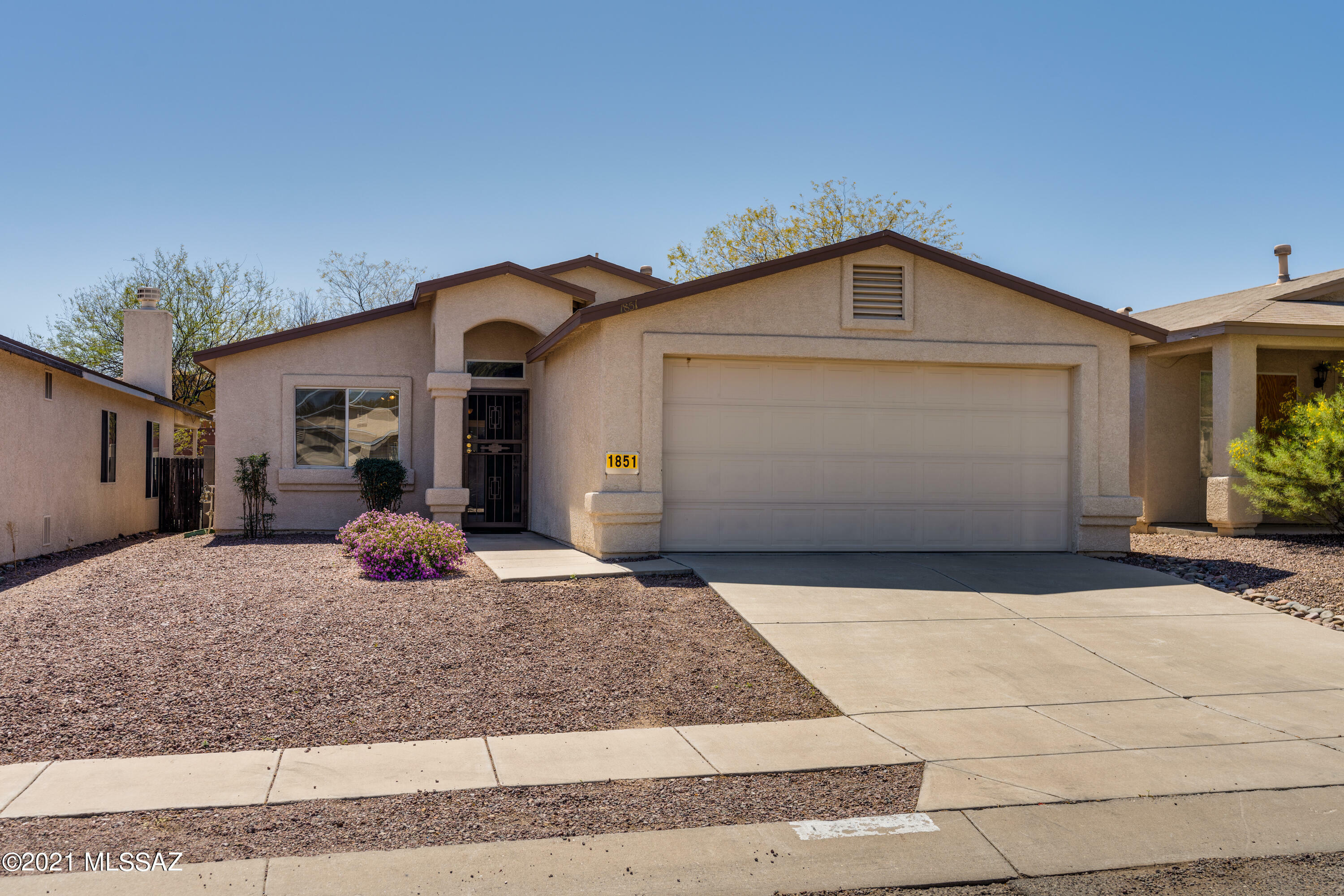 Property Photo:  1851 W Horn Mesa Place  AZ 85713 