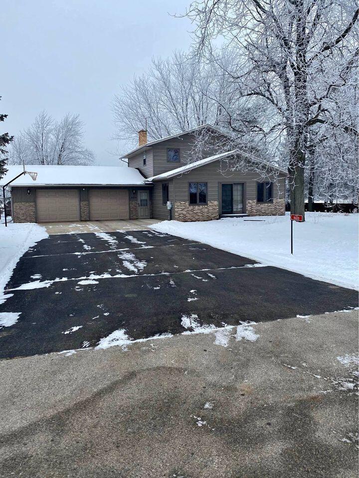 Property Photo: 8600 Franks Ln WI 54162