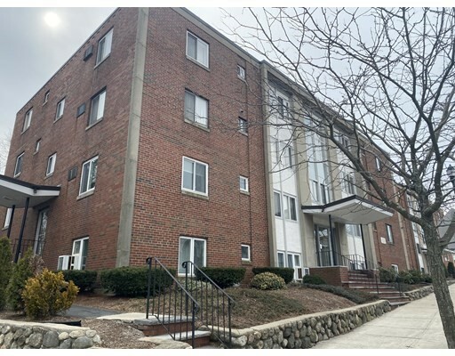 Property Photo: 859 Broadway 7 MA 02149