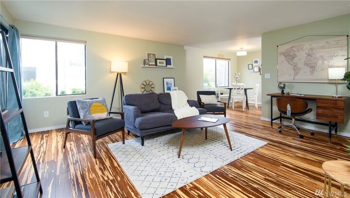 10106 Greenwood Ave N 202  Seattle WA 98133 photo