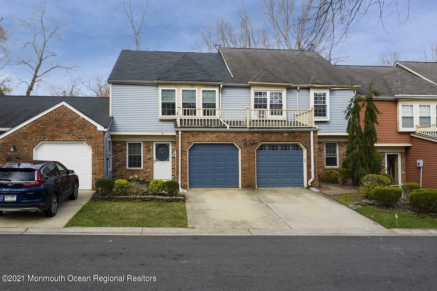 Property Photo:  3 Sheffield Court  NJ 08857 