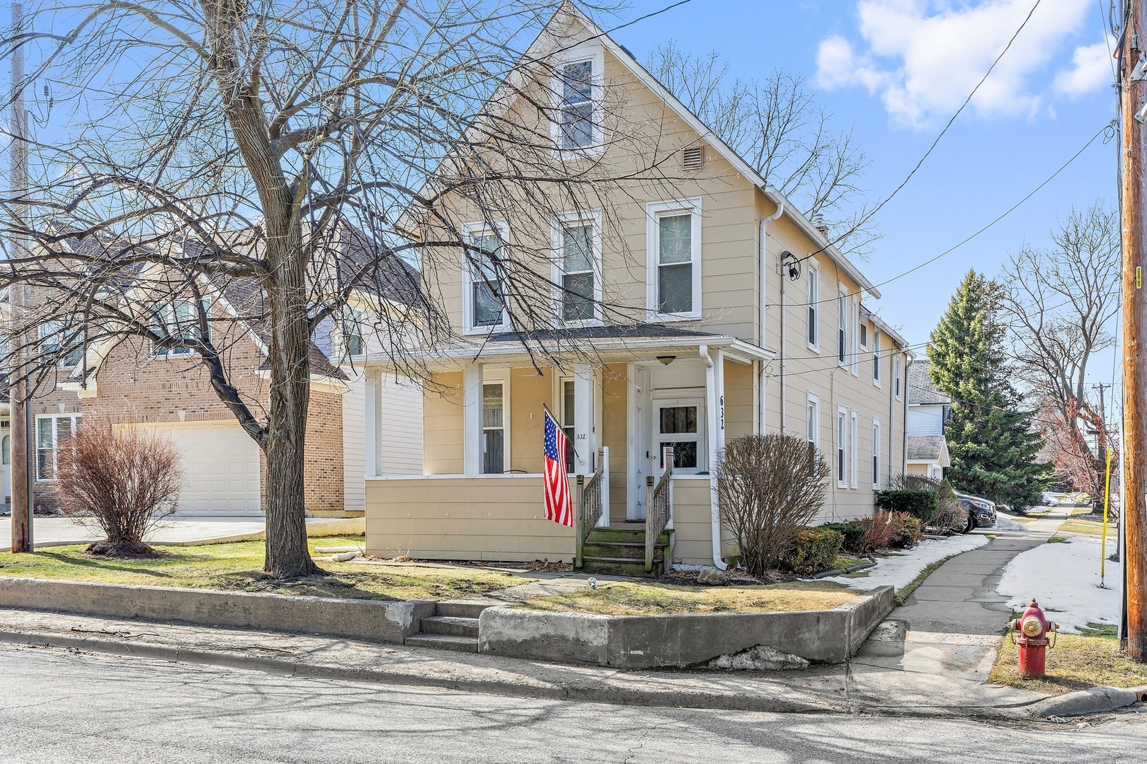 Property Photo: 632 N Arlington Heights Road IL 60004