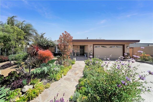 Property Photo:  16842 Leafwood Circle  CA 92647