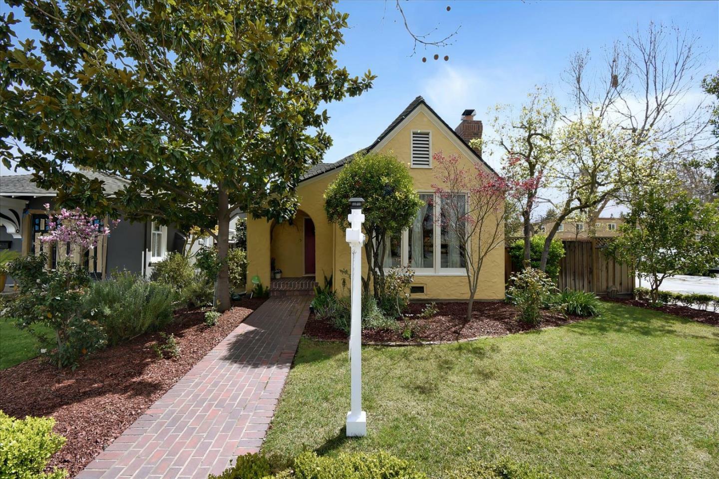 Property Photo:  1394 Martin Avenue  CA 95126 