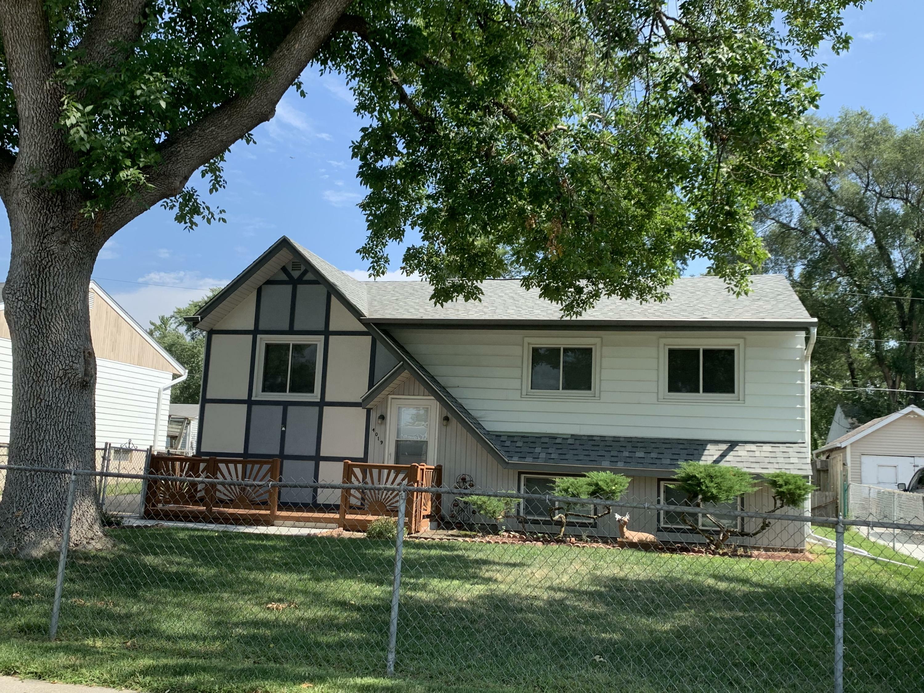 Property Photo:  4019 Wakeman Drive  IA 51501 