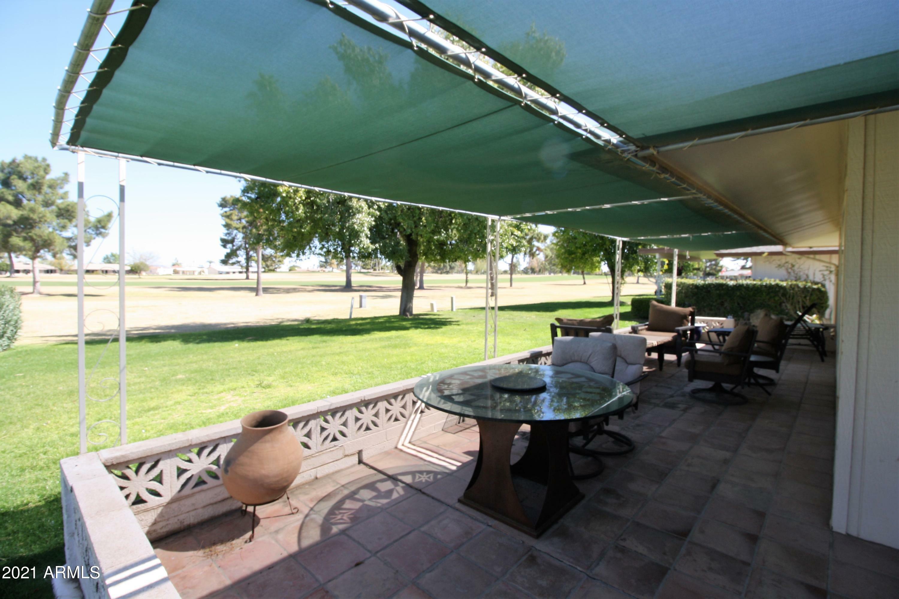 Property Photo: 9718 W Oak Ridge Drive AZ 85351